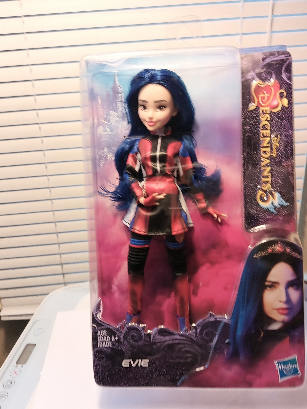 Evie Doll Disney Descendants 3 About 10 3/4 Tall New In The Box Dated 2018